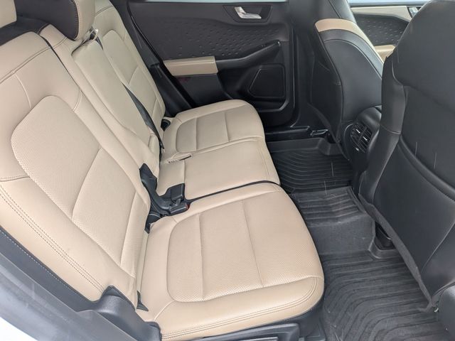 2020 Ford Escape - Image 29
