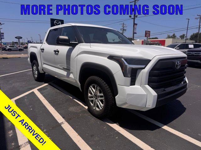 2025 Toyota Tundra SR5 CrewMax Cab 4WD