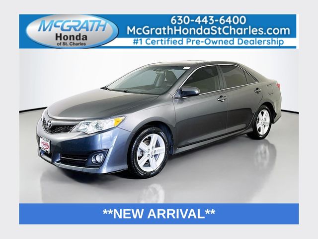 Magnetic Gray Metallic 2012 Toyota Camry SE Sedan Front-Wheel Drive 6-Speed Automatic