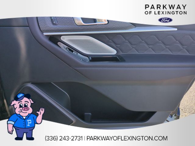 New 2026 Black Ford Platinum image 40