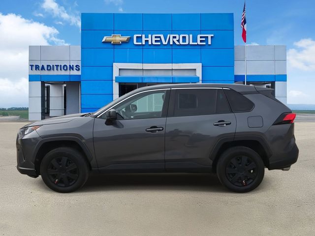 2022 Toyota RAV4 LE - 5
