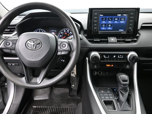 2021 Toyota RAV4 LE 23