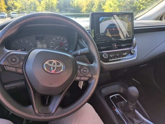 2024 Toyota Corolla LE 29