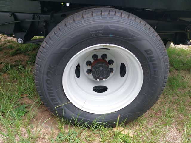 New 2027 White Ford 16' BOX image 16