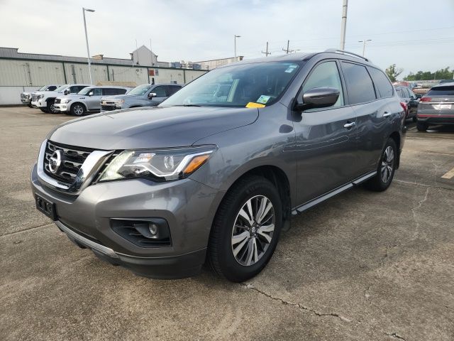 Used 2017 Gray Nissan S image 3