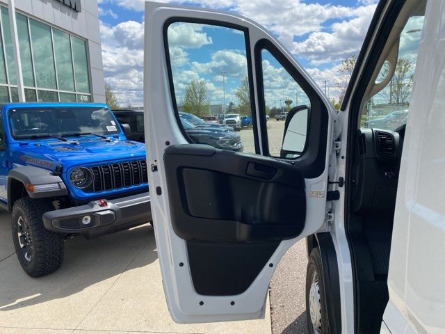 2026 Ram ProMaster 2500 High Roof - Bright White Clearcoat exterior view 9