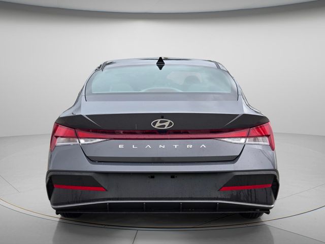 2026 Hyundai Elantra - $21,659