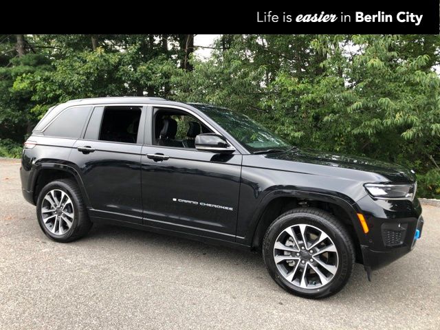 Diamond Black Crystal Pearlcoat 2023 Jeep Grand Cherokee 4xe SUV / Crossover Four-Wheel Drive 8-Speed Automatic