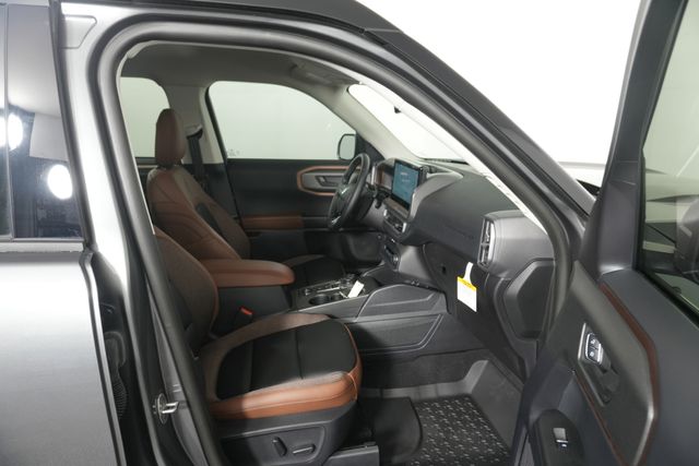 New 2025 Gray Ford Outer Banks image 29