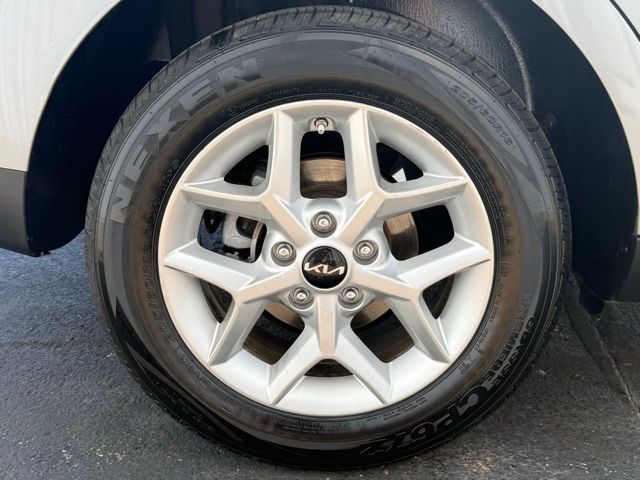 used 2024 Kia Soul car, priced at $16,912