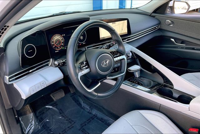 2022 Hyundai Elantra Hybrid Limited photo