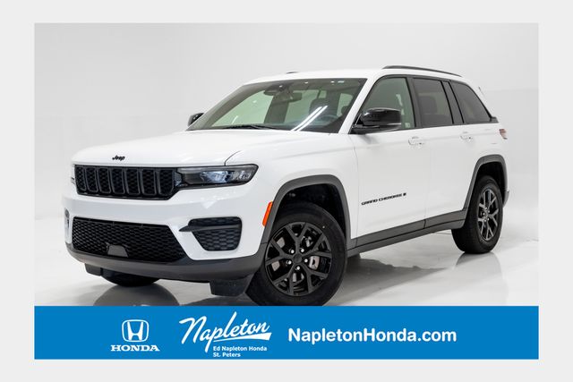 Bright White Clearcoat 2024 Jeep Grand Cherokee SUV / Crossover Four-Wheel Drive 8-Speed Automatic