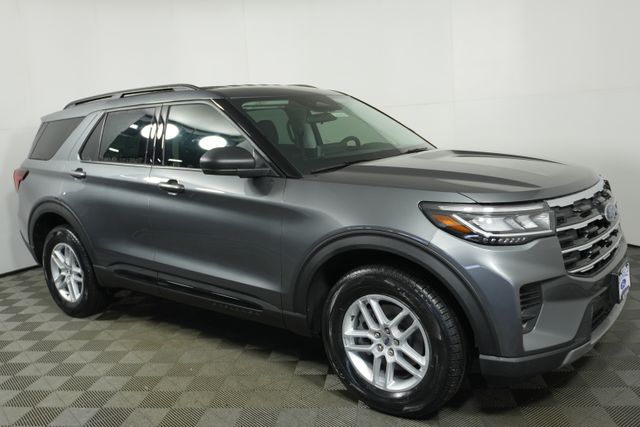 2026 Ford Explorer Active's photo