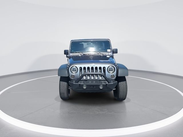 Used 2014 Gray Jeep Unlimited Rubicon image 3
