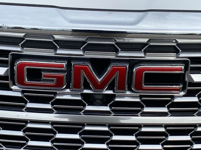 2023 GMC Terrain Denali 32