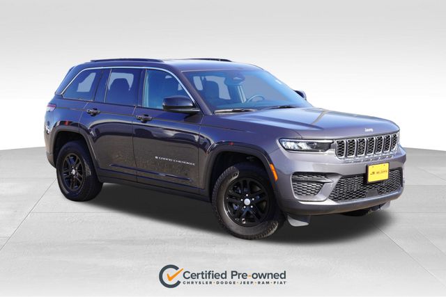 Baltic Gray Metallic Clearcoat 2024 Jeep Grand Cherokee SUV / Crossover Four-Wheel Drive 8-Speed Automatic
