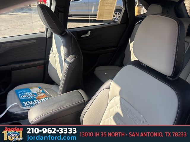 Used Car 2023 Ford Escape  Platinum For Sale Under $30,000 In San Antonio, Texas