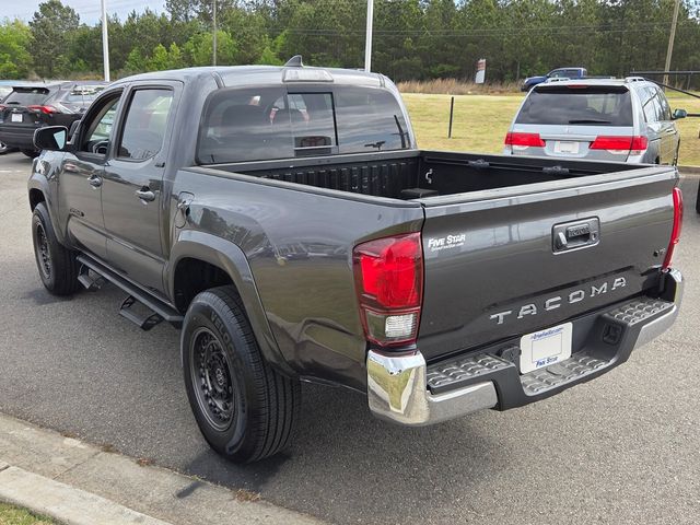 Used 2018 Gray Toyota SR5 image 10