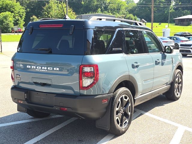 2022 Ford Bronco Sport Outer Banks:B02401