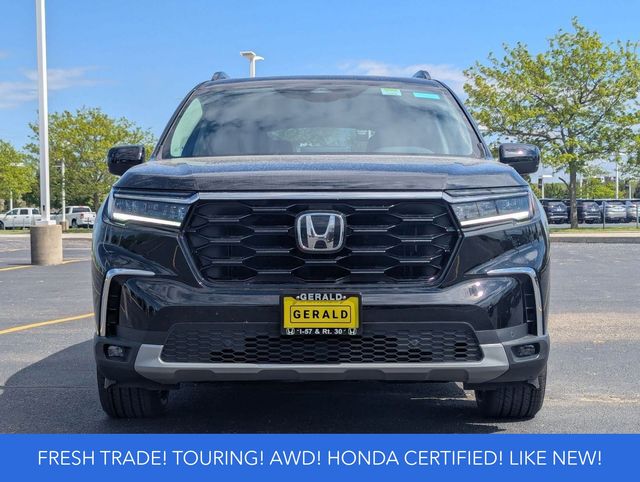 View vehicle photo 3