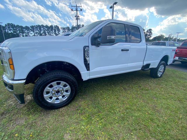 2024 Ford F-250SD  4