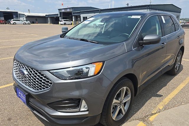 2024 Gray Metallic Ford Edge SEL AWD SUV