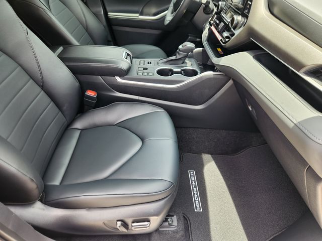 2026 Toyota Highlander XLE  at Don McGill Toyota