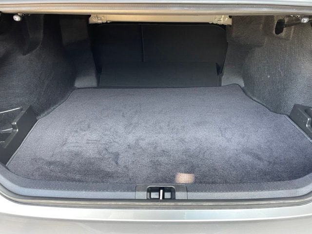 Used 2025  Toyota SE image 29