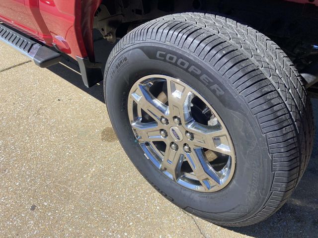 Used 2022 Red Ford XLT image 7