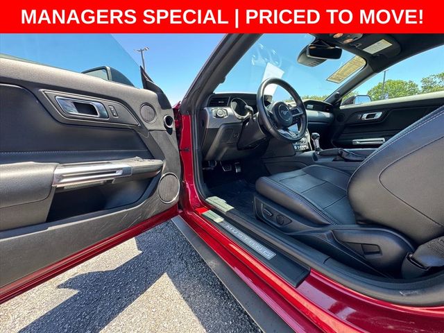 Used 2022 Red Ford GT Premium image 18