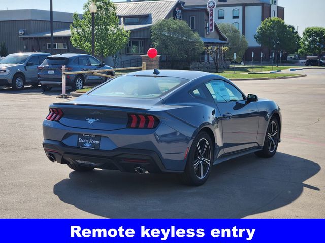 2025 Ford Mustang EcoBoost Premium photo
