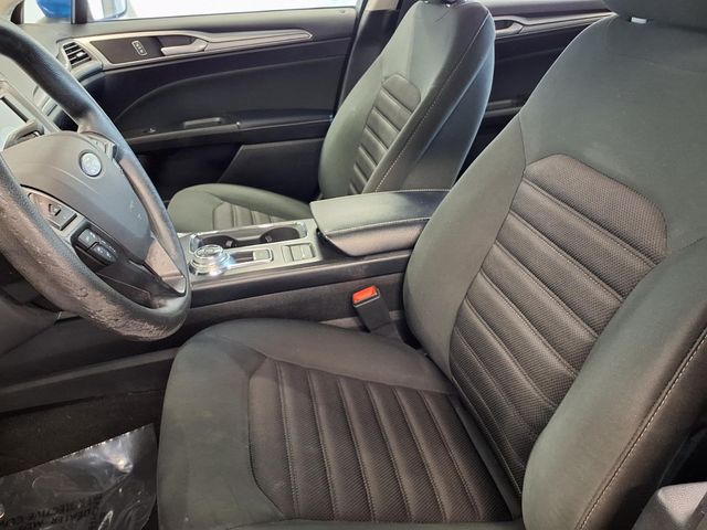 2019 Ford Fusion Hybrid - Image 3