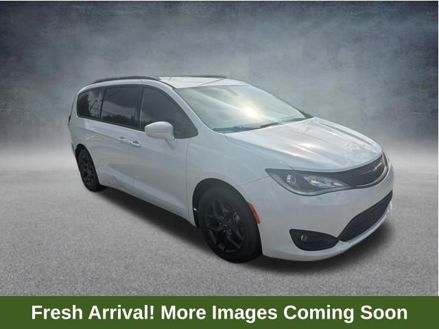 2018 Chrysler Pacifica Touring L Plus FWD