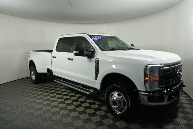 2024 Ford F-350 Super Duty XLT Crew Cab LB DRW 4WD