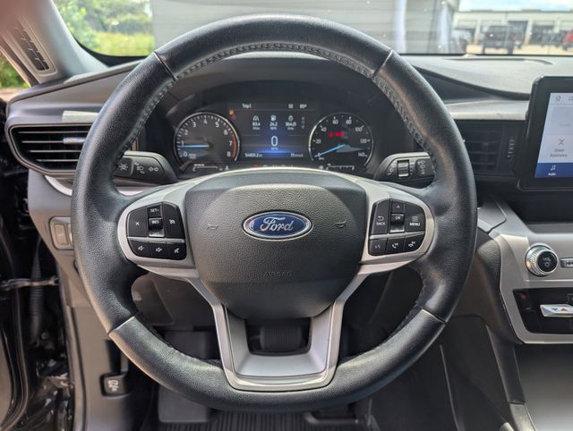 2022 Ford Explorer XLT Black at Community Kia