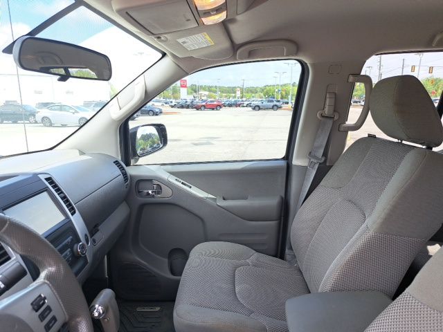 Used 2019 White Nissan SV image 16