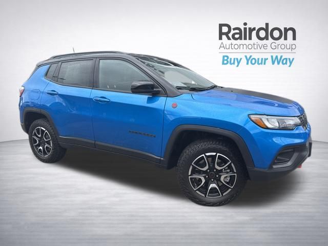 Hydro Blue Pearlcoat 2026 Jeep Compass Trailhawk 4WD SUV / Crossover Four-Wheel Drive 8-Speed Automatic