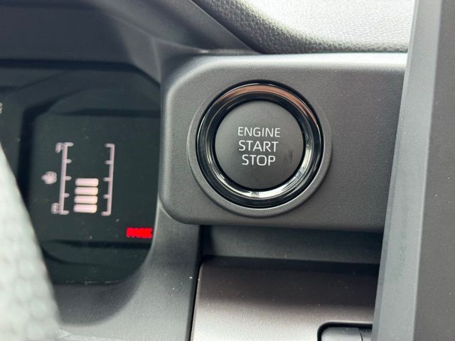 2026 Toyota Tacoma SR5 - Photo 14