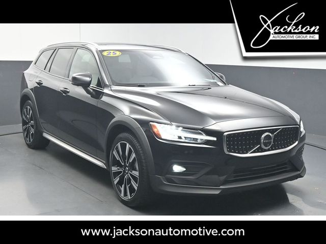 Onyx Black Metallic 2025 Volvo V60 Wagon All-Wheel Drive Automatic