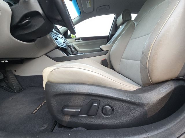 2015 Hyundai Sonata Sport:C02707