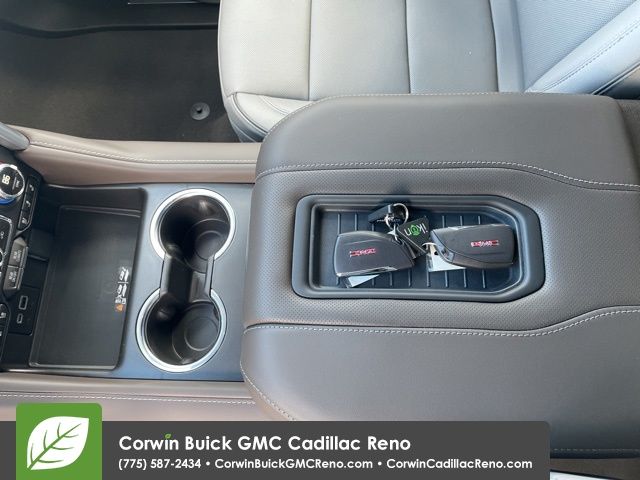 2024 GMC Yukon SLT 6