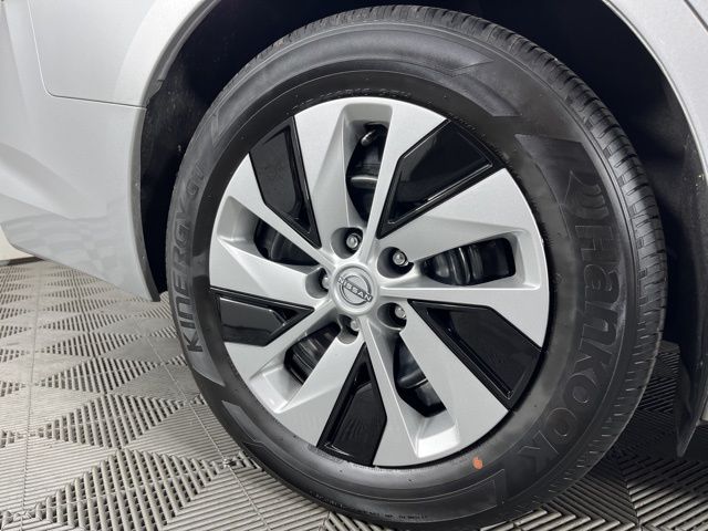 2024 Brilliant Silver Metallic Nissan Altima 2.5 S FWD Sedan