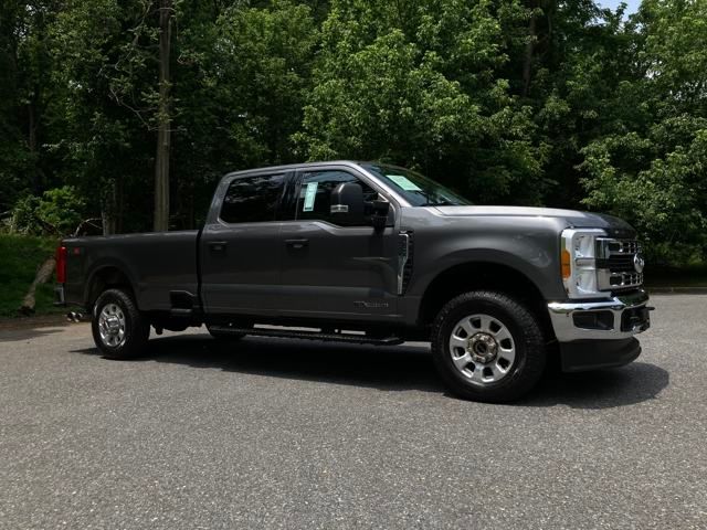 2023 Ford F-350 Super Duty XLT