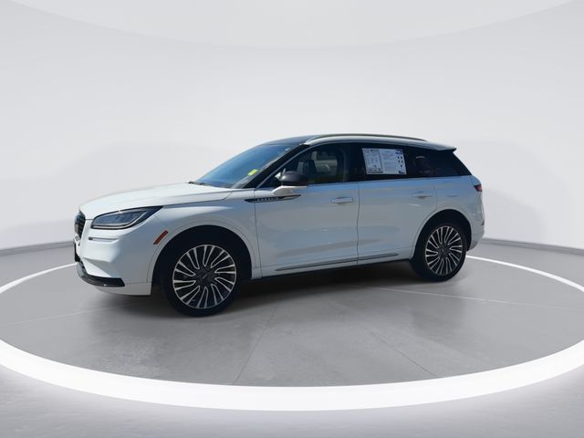 Used 2022 White Lincoln Standard image 4
