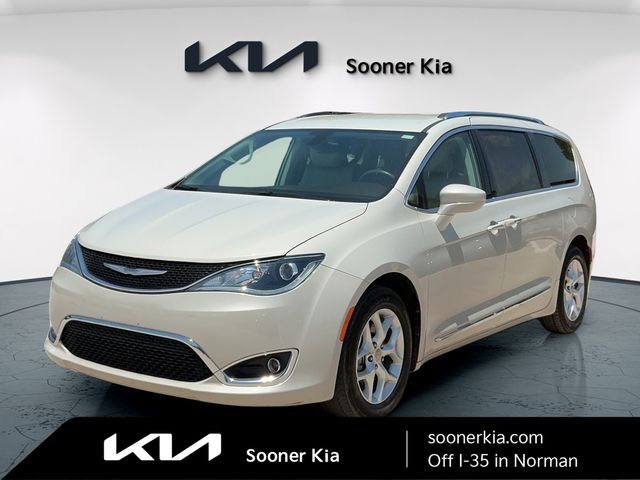2017 Chrysler Pacifica Touring L Plus FWD