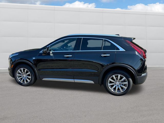 2023 Cadillac XT4 Premium Luxury 2