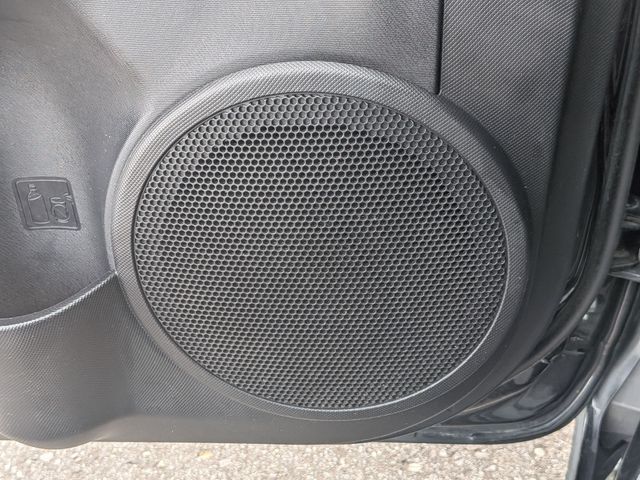 2018 Toyota Prius c - Image 16