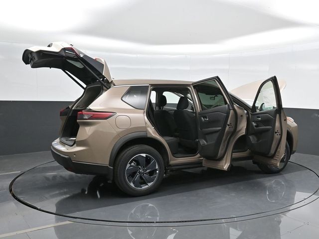 2025 Nissan Rogue SV 45