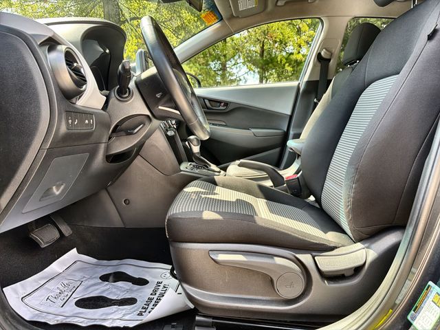 Used 2020 Gray Hyundai SEL image 12