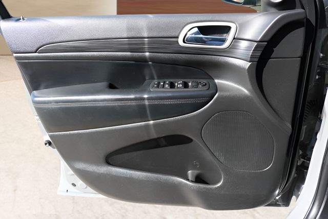 Used Car 2021 Jeep Grand Cherokee  Laredo X For Sale Under $25,000 In Austin, Texas